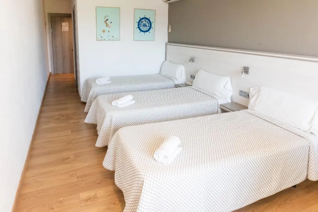 TRIPLE STANDARD Room, Planas, Costa Dorada