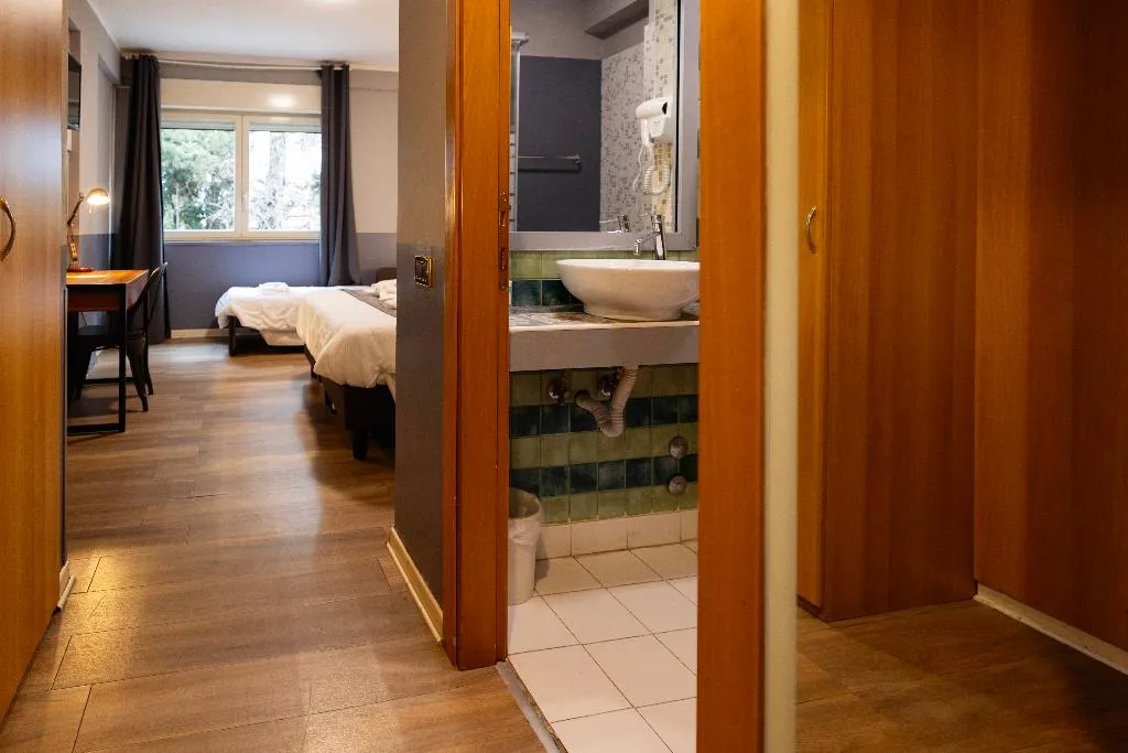 QUADRUPLE STANDARD Room, Scheppers Hotel, Rome