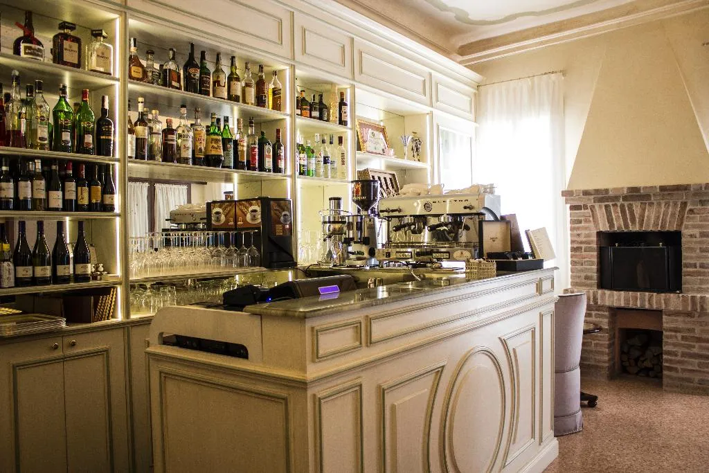 Bar, Hotel Villa Barbarich, Venice