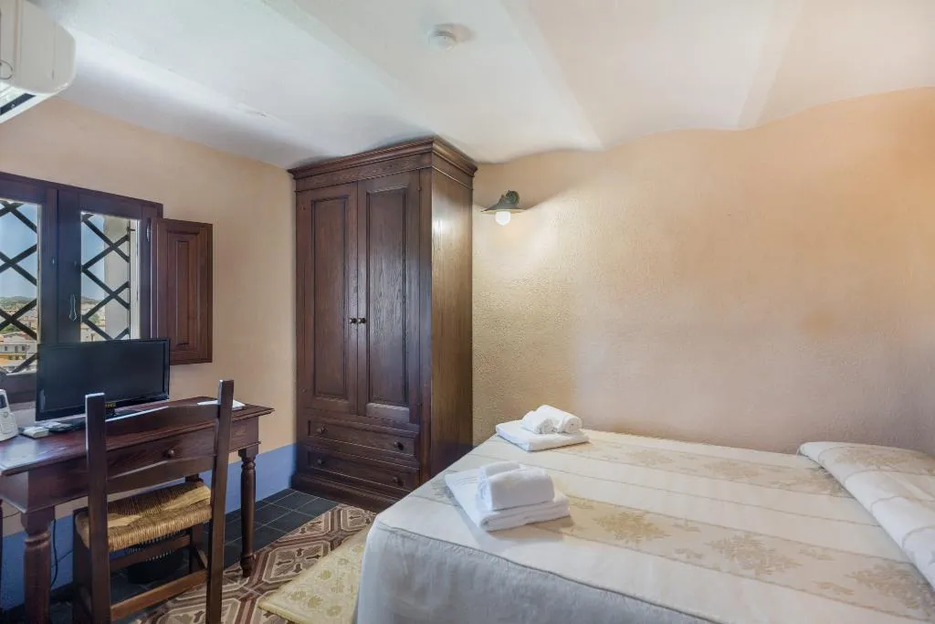 Double or Twin STANDARD Room, Castello Malicas, Olbia