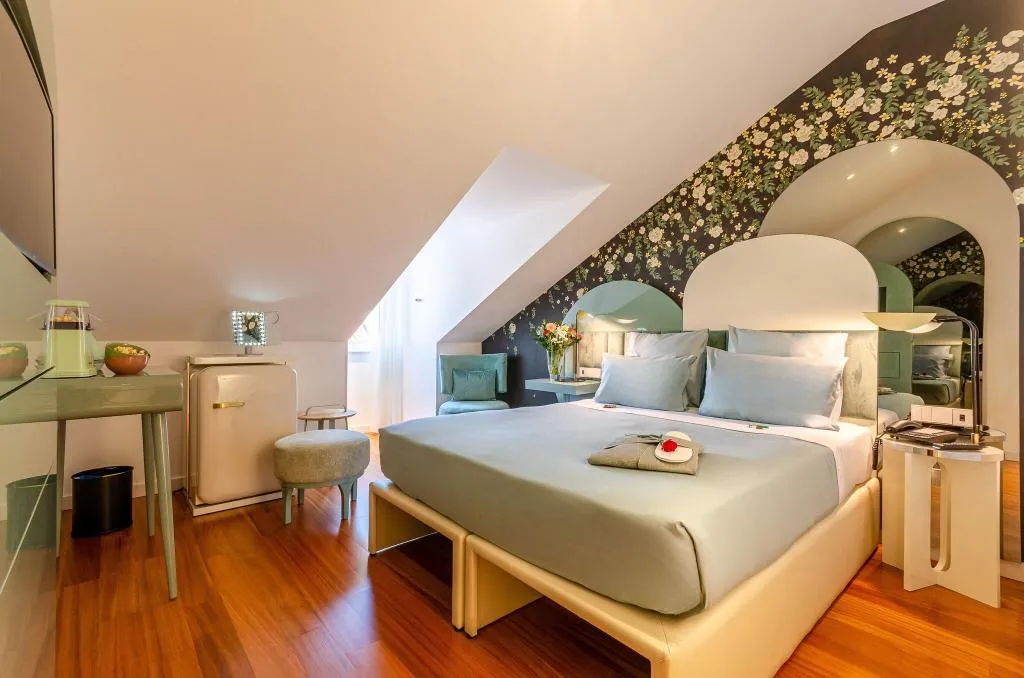 DOUBLE SUPERIOR Room, The 7 Hotel, Lisbon