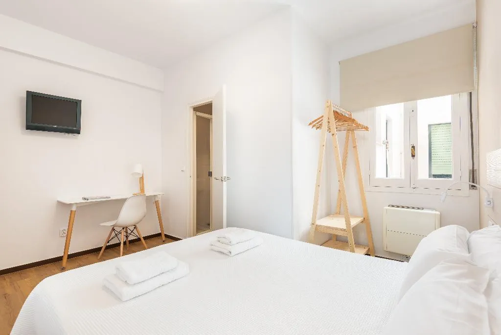 DOUBLE SINGLE USE STANDARD Room, Hostal JUME - URBAN ROOMS, Menorca