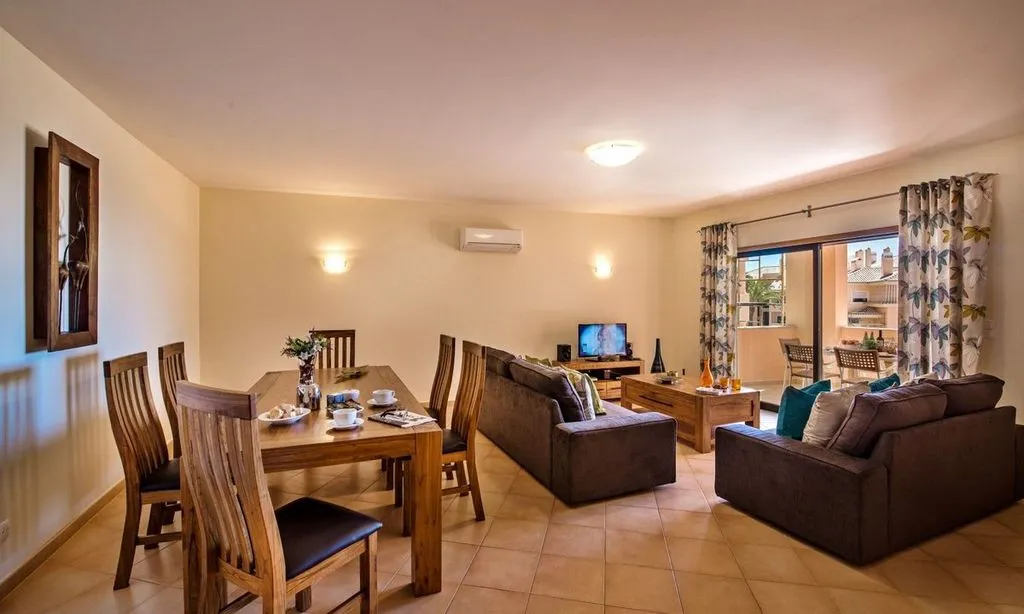 APARTMENT THREE BEDROOMS Room, Estrela da Luz, Algarve