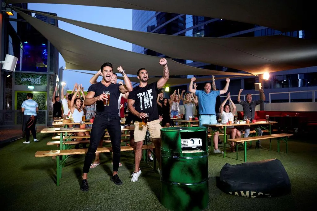 Bar, Media One, Dubai