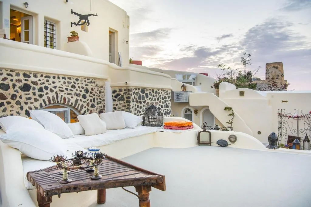 Terrace, Heliophos Boutique Caves, Santorini