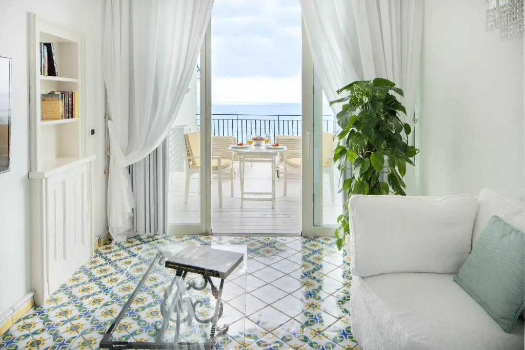 Room, Hotel Santa Caterina, Naples