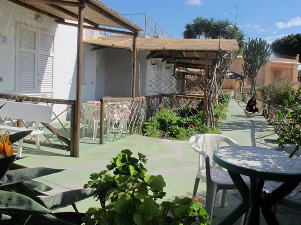 DOUBLE STANDARD Room, Residence Villa Marinù, Naples