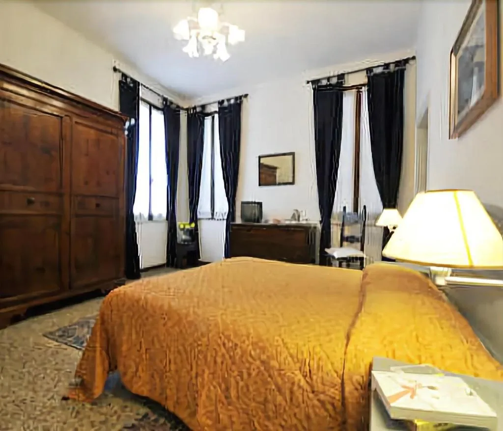 Room, Ca' Turelli, Venice