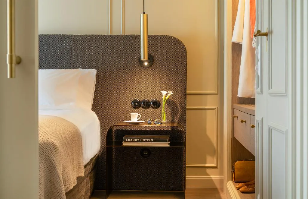 DOUBLE QUEEN SIZE BED Room, El Avenida Palace, Barcelona