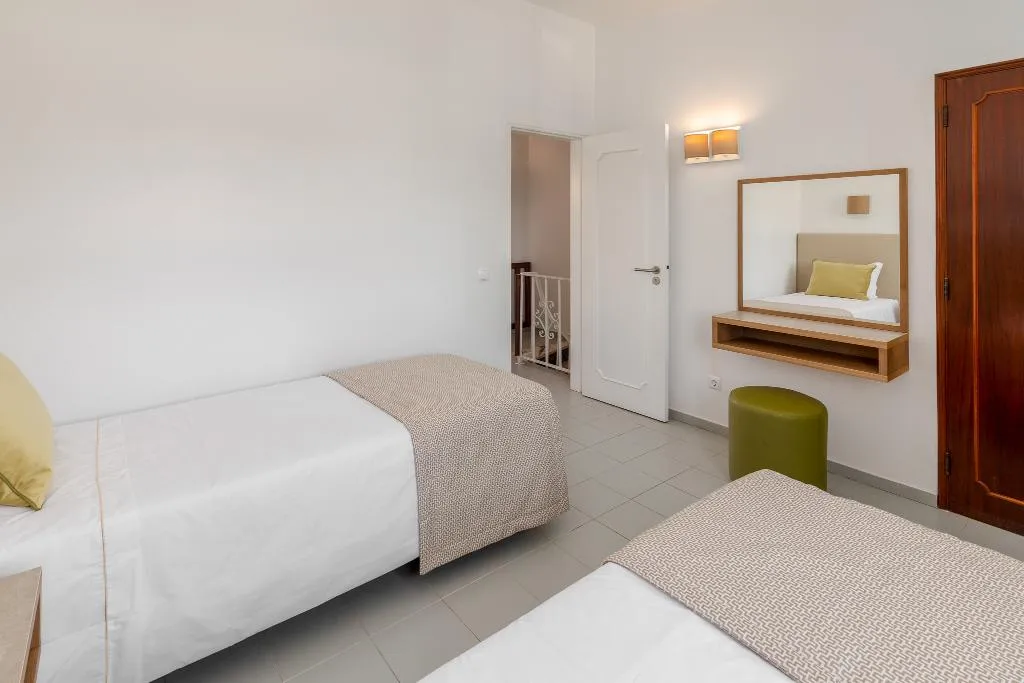 VILLA TWO BEDROOMS Room, Villas Joinal, Algarve