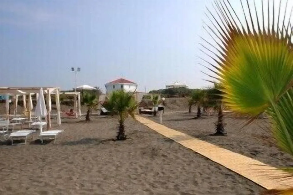 Beach, Domizia Palace Hotel, Naples