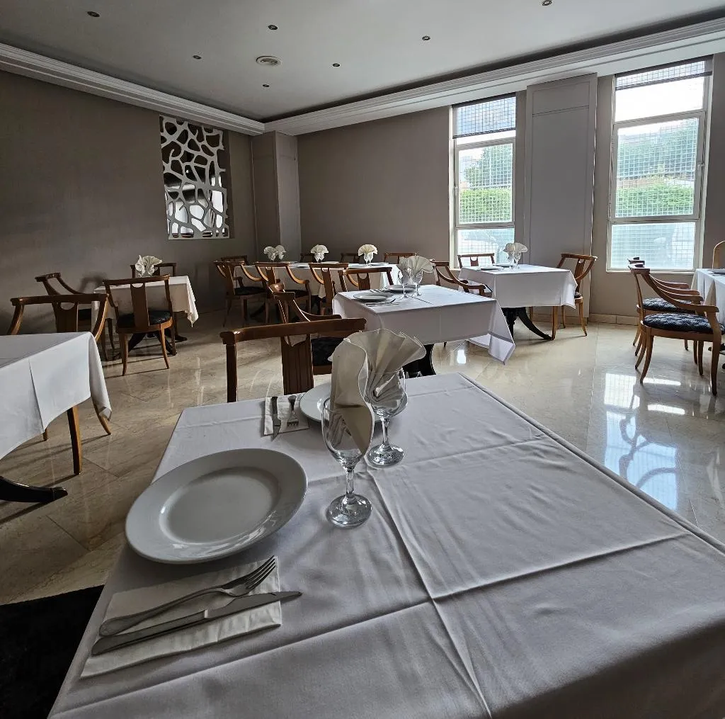 Restaurant, Avenida de España, Madrid