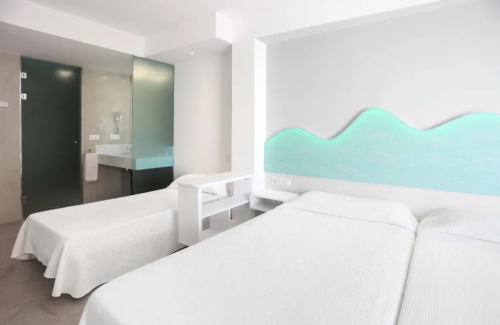 Double or Twin CAPACITY 3 Room, Benikaktus, Costa Blanca
