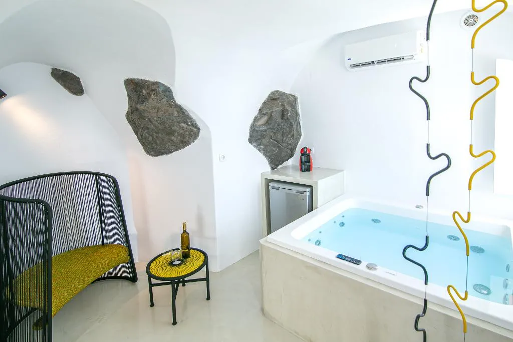 VILLA ONE BEDROOM Room, White Pearl Villas, Santorini