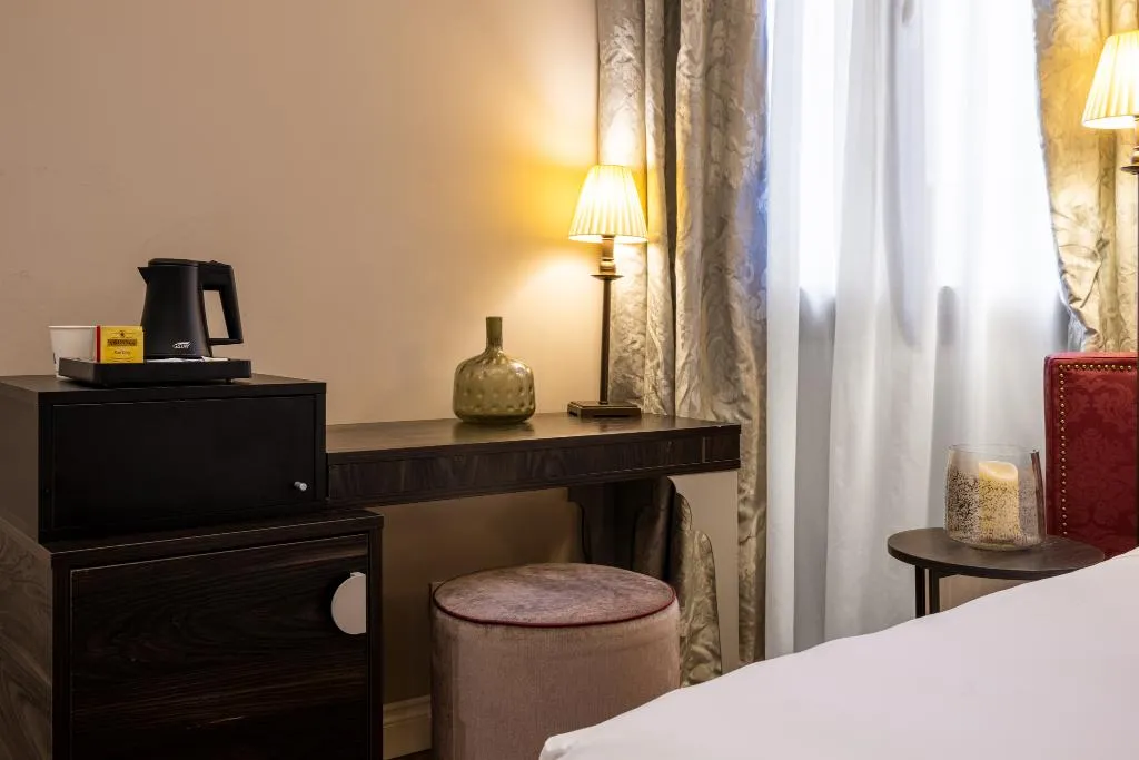 Double or Twin SUPERIOR CAPACITY 3 Room, Campiello Hotel, Venice