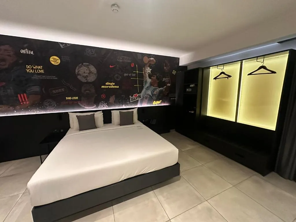 QUADRUPLE INNER Room, So City Hotel, Malta