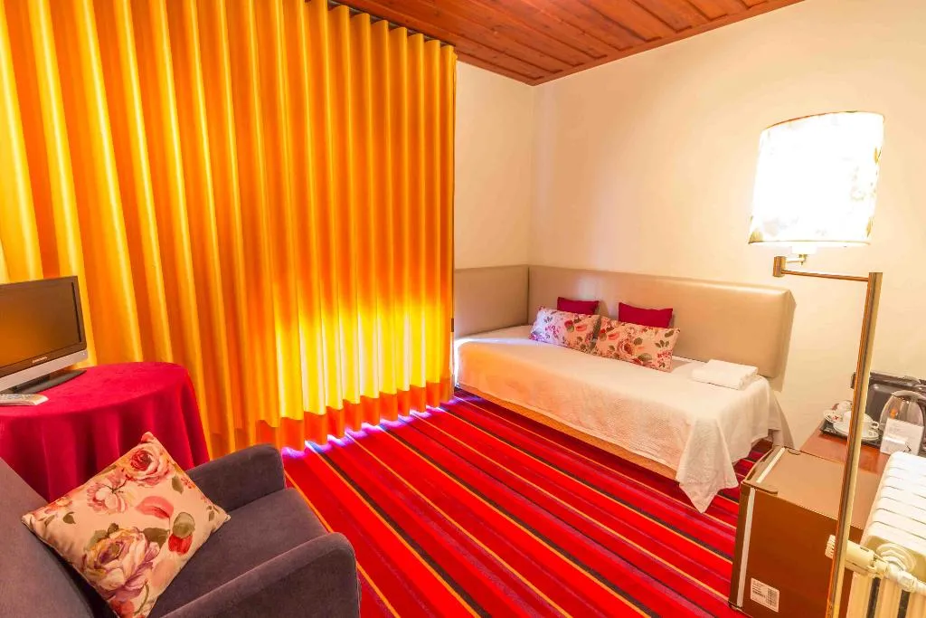SUITE STANDARD Room, Eurosol Seia-Camelo, Porto