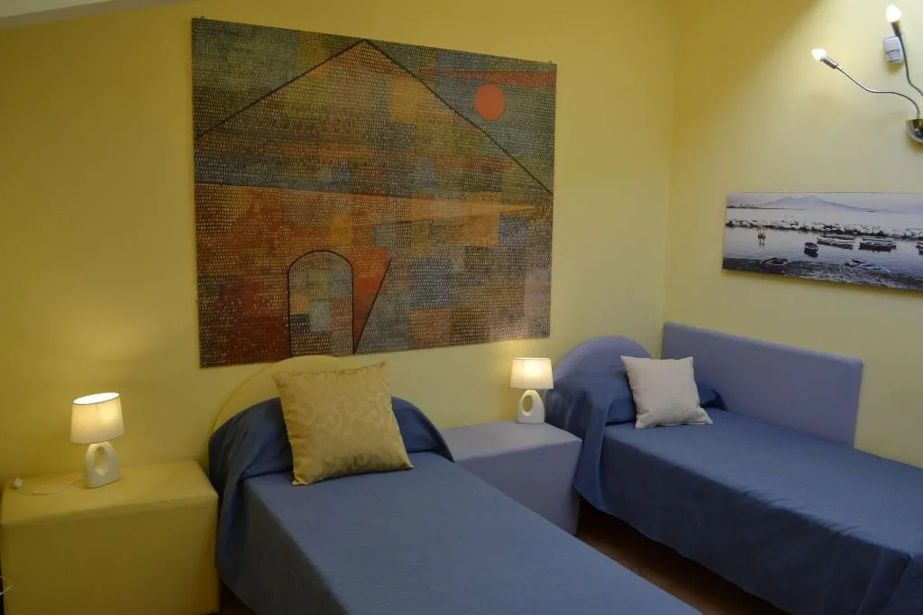 Room, La Gemma, Naples