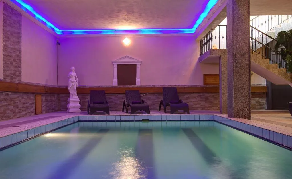 Pool, Canifor Hotel, Malta
