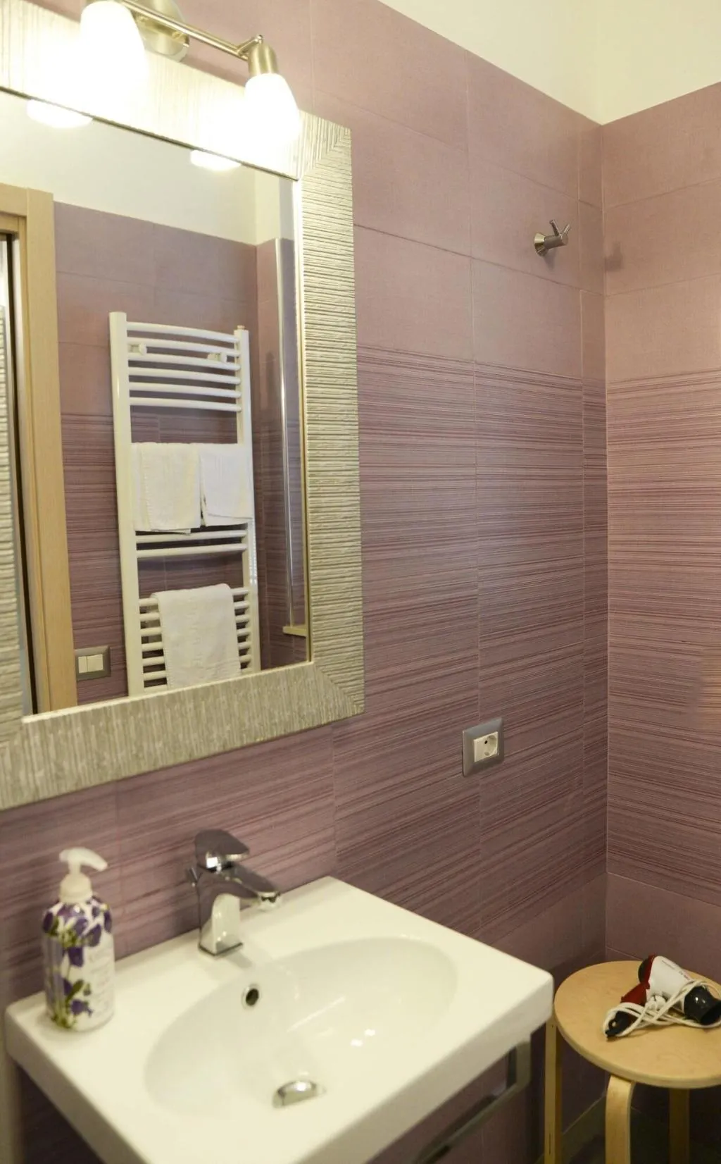 Room, San Marciano, Catania