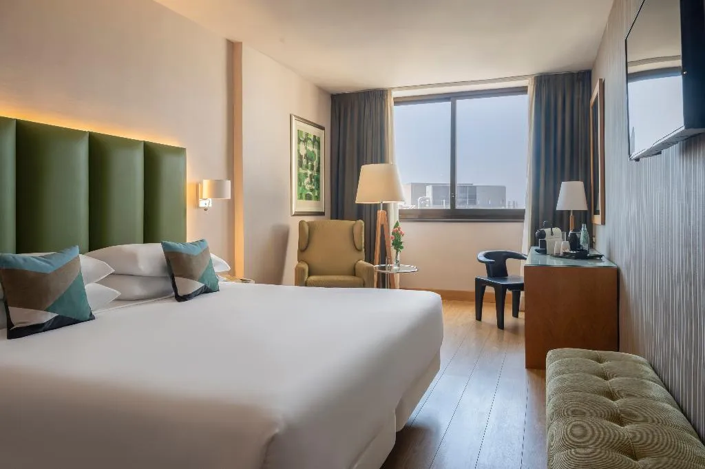 JUNIOR SUITE CAPACITY 1 Room, Hesperia Sant Just, Barcelona
