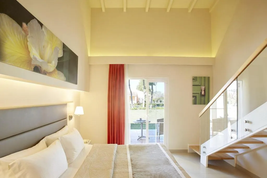 FAMILY ROOM TWO DOUBLE BEDS Room, Capo Di Corfu, Corfu