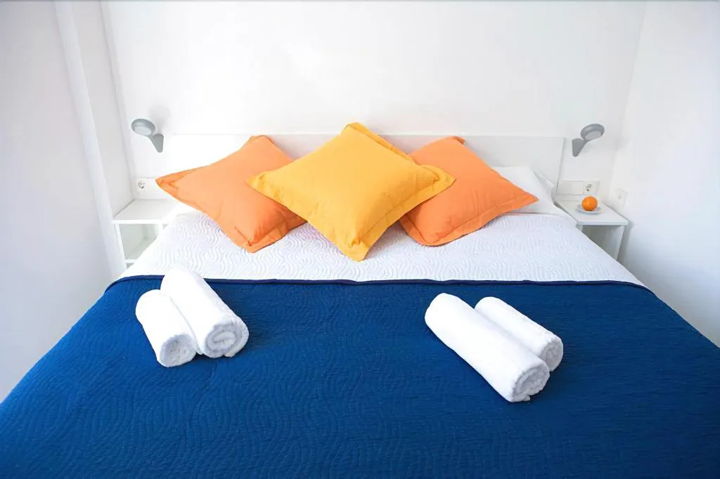 Room, Live & Dream, Barcelona