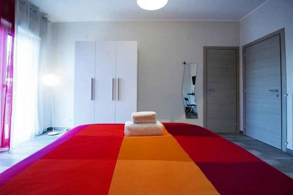 Room, Linea1 B&B, Naples