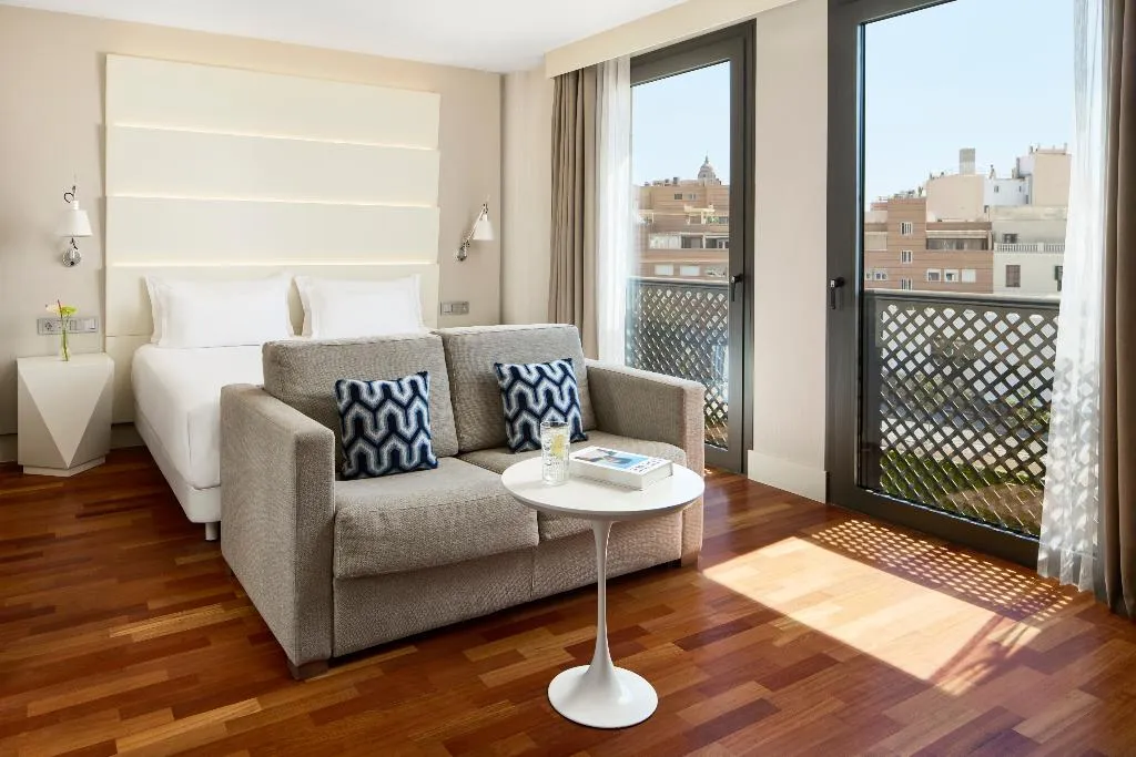 FAMILY ROOM STANDARD Room, NH Málaga, Costa Del Sol
