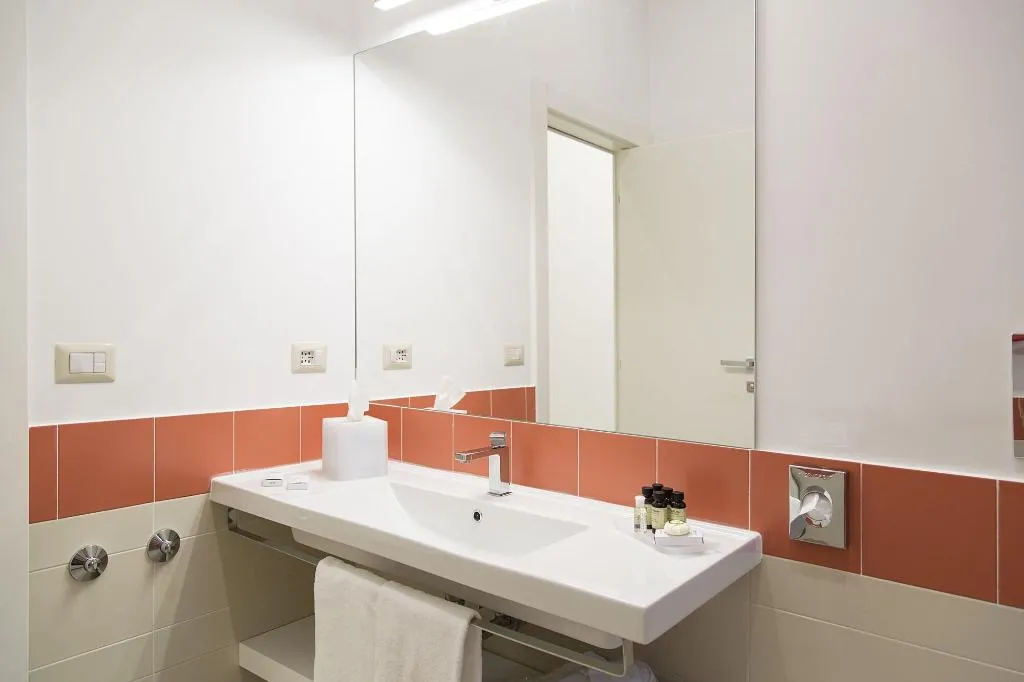 Room, The Five Rooms Napoli, Naples
