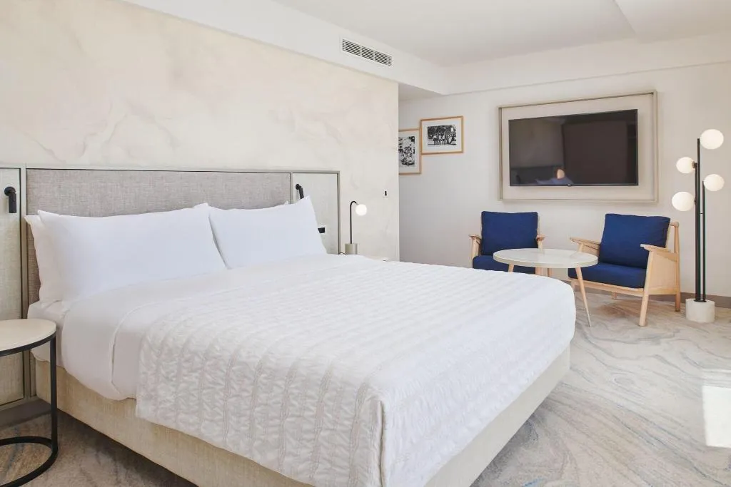 DOUBLE SEA VIEW KING BED Room, Le Meridien Lav Split, Split