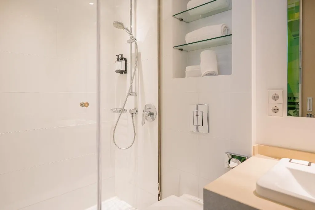 DOUBLE STANDARD Room, Homaris West Side - Self-Check In, Berlin