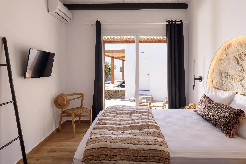 Double or Twin POOL VIEW Room, Olive Mykonos Villas, Mykonos