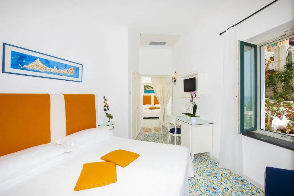 FAMILY ROOM TWO KING BEDS Room, Savoia, Naples
