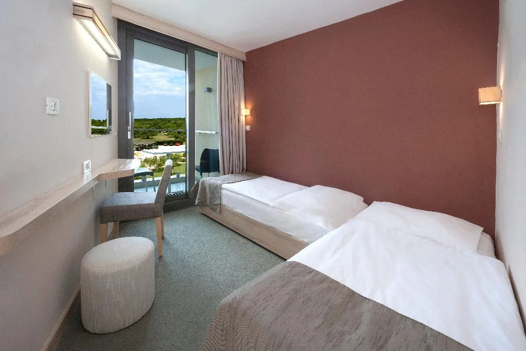 FAMILY ROOM PARK VIEW WITH BALCONY Room, Hotel Materada Plava Laguna, Istria
