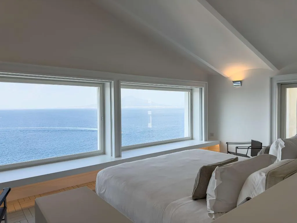 SUITE PENTHOUSE Room, Grand Hotel Europa Palace, Naples