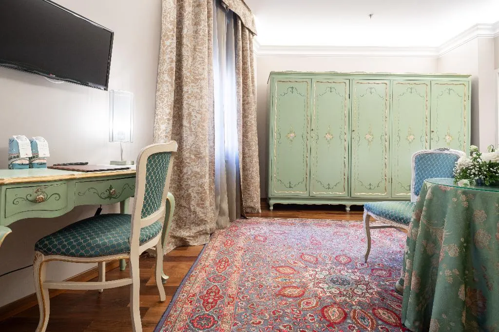 Double or Twin SUPERIOR WITH VIEWS Room, Cavalletto E Doge Orseolo, Venice