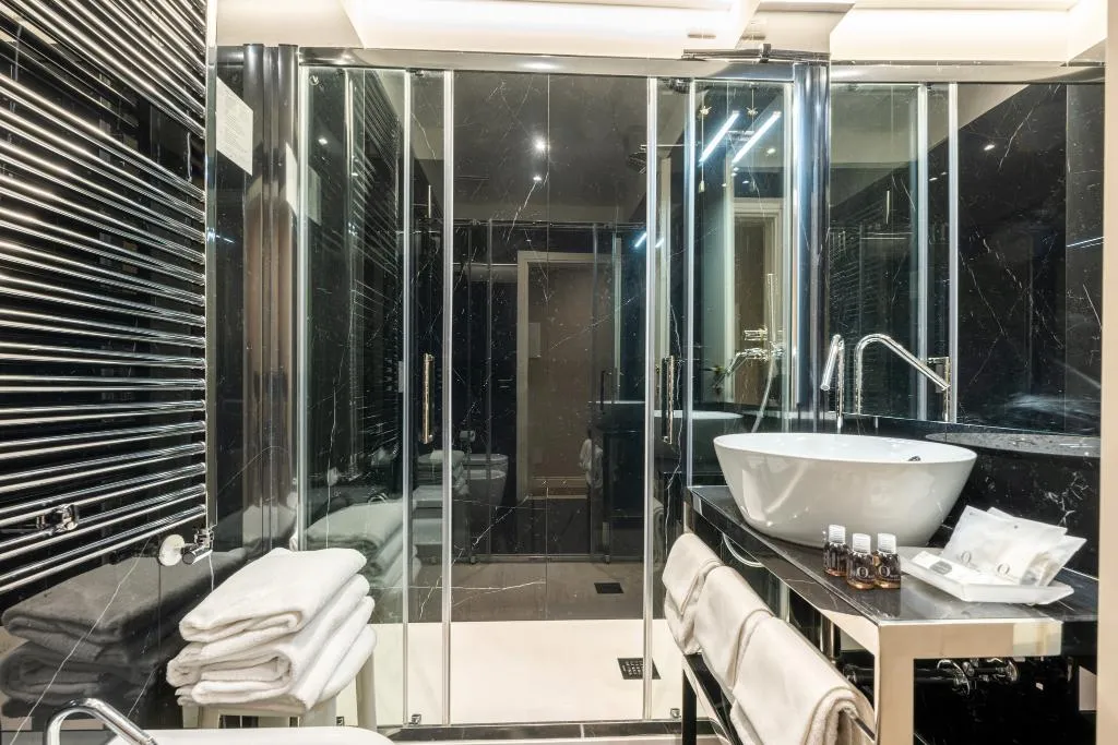 Double or Twin SUPERIOR CAPACITY 3 Room, Campiello Hotel, Venice