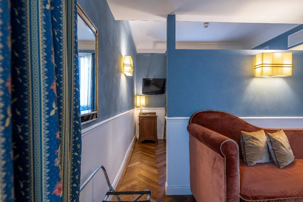 TRIPLE DELUXE Room, Rivoli Boutique Hotel, Florence