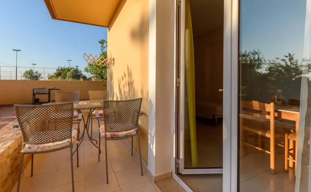 Terrace, Danelis Apartments, Crete