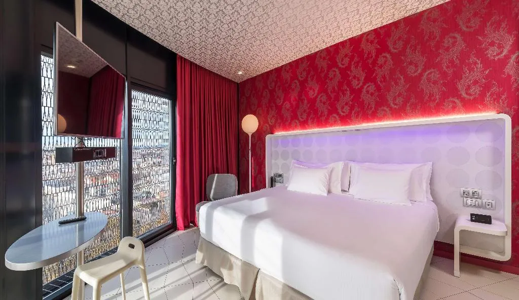 JUNIOR SUITE STANDARD Room, Barcelo Raval, Barcelona