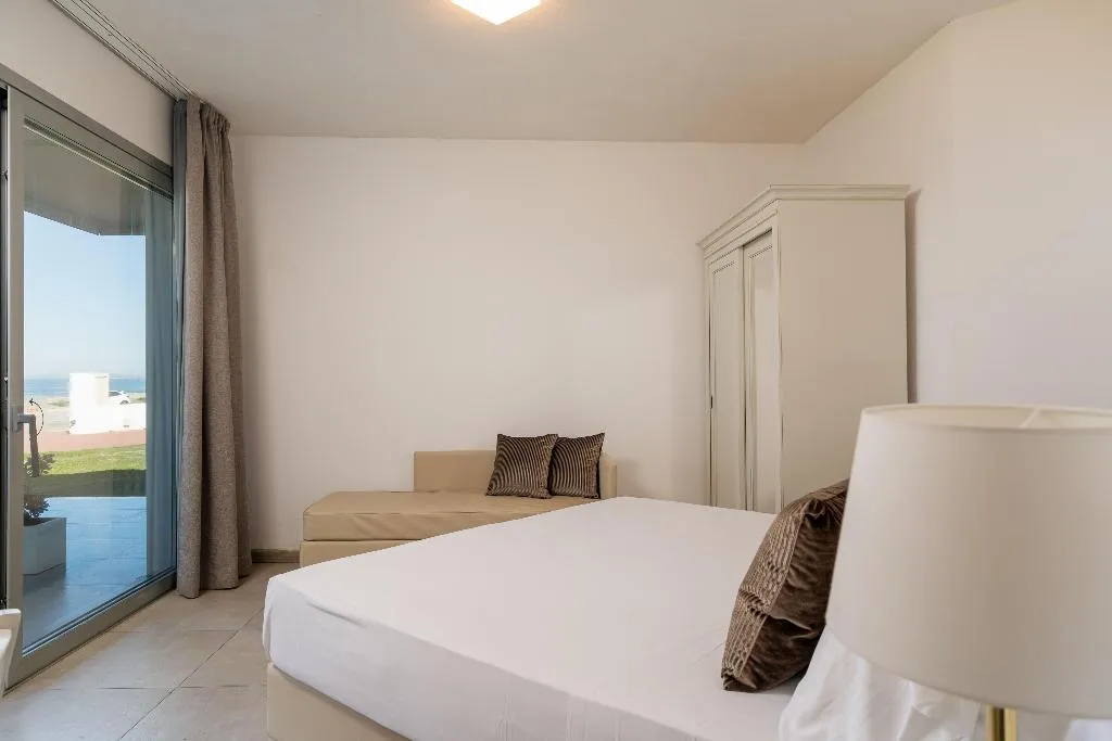 TRIPLE SEA FRONT Room, Bellevue Resort Sardinia Affiliated By Melia, Alghero