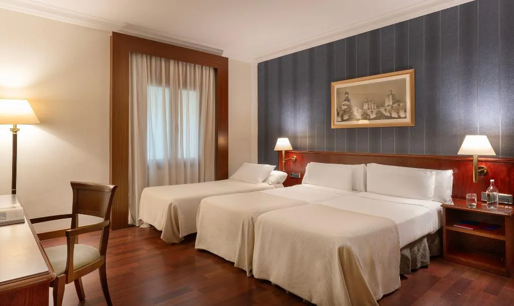 TRIPLE STANDARD Room, El Avenida Palace, Barcelona