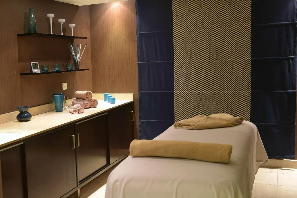 Sports and Entertainment, Radisson Blu Cairo Heliopolis, Cairo
