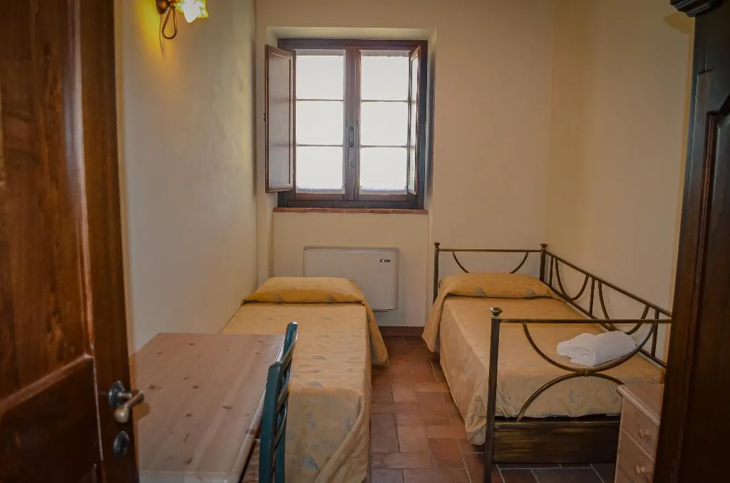 APARTMENT CAPACITY 5 TWO BEDROOMS Room, PanElios Borgo Vacanze, Perugia
