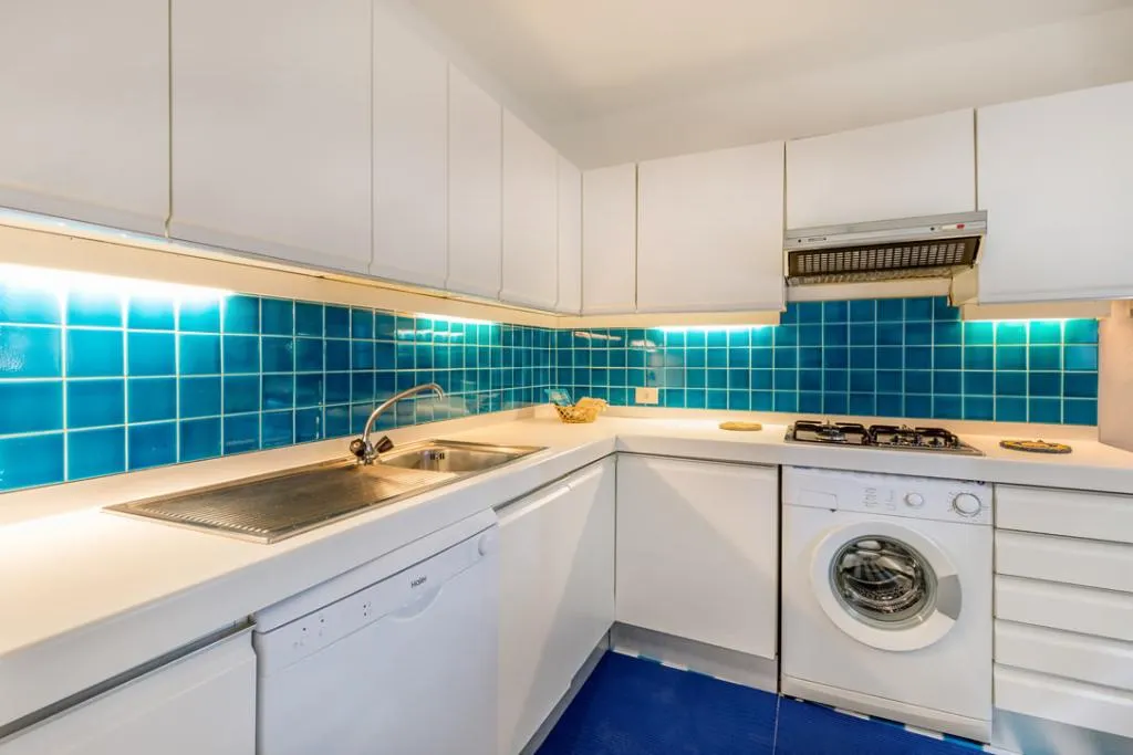 APARTMENT CAPACITY 6 THREE BEDROOM Room, Residence Pineta Uno, Olbia