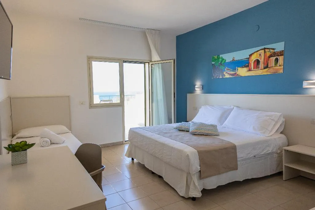 TRIPLE SUPERIOR Room, CDS Hotels Terrasini, Palermo