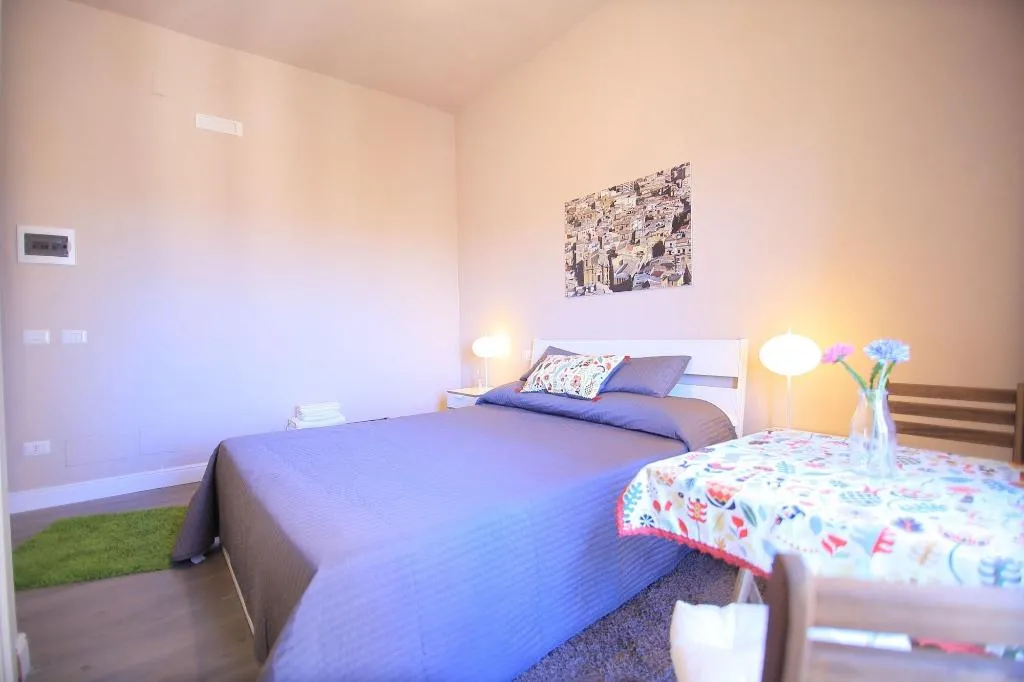 Room, Gioeni Ventidue, Catania