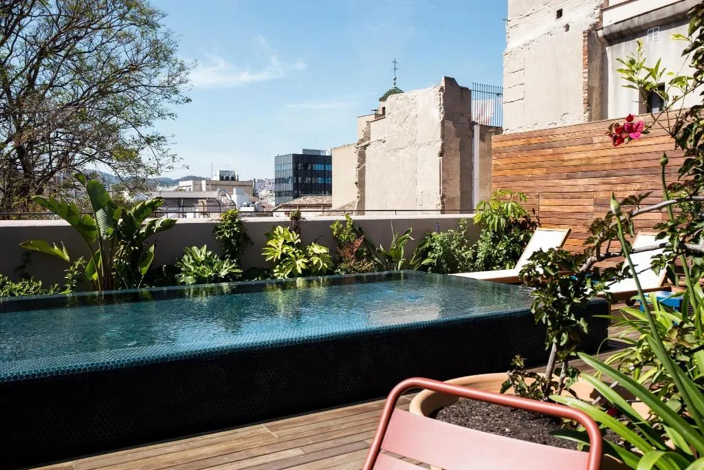 Pool, Neri, Barcelona