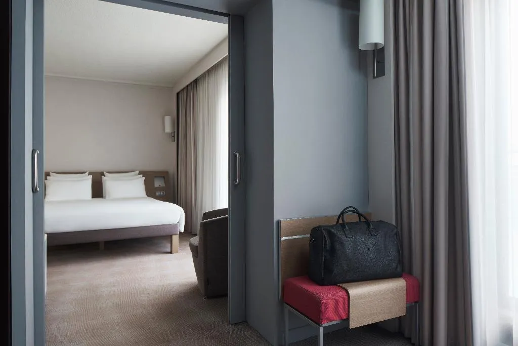 SUITE WITH DOUBLE BED Room, Novotel Athenes, Athens